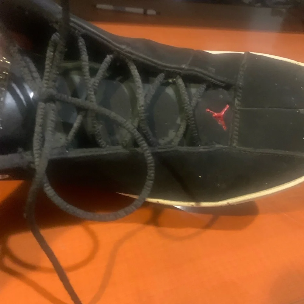 Jordan Men's Sneakers in Black and Red